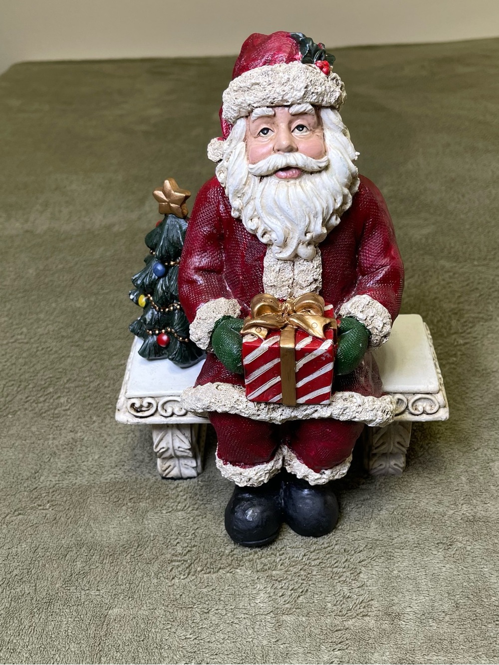 Sitting Santa Claus Figurine Bench Christmas Tree Resin Holiday Table Decor
